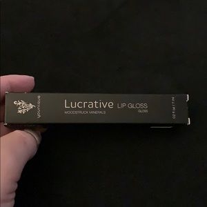 Younique Lucrative lip gloss